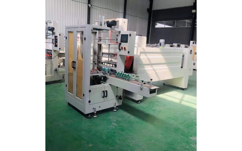 礦泉水熱收縮包裝機(jī)設(shè)備具有哪些要求呢